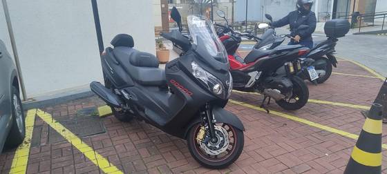 DAFRA MAXSYM 400i 